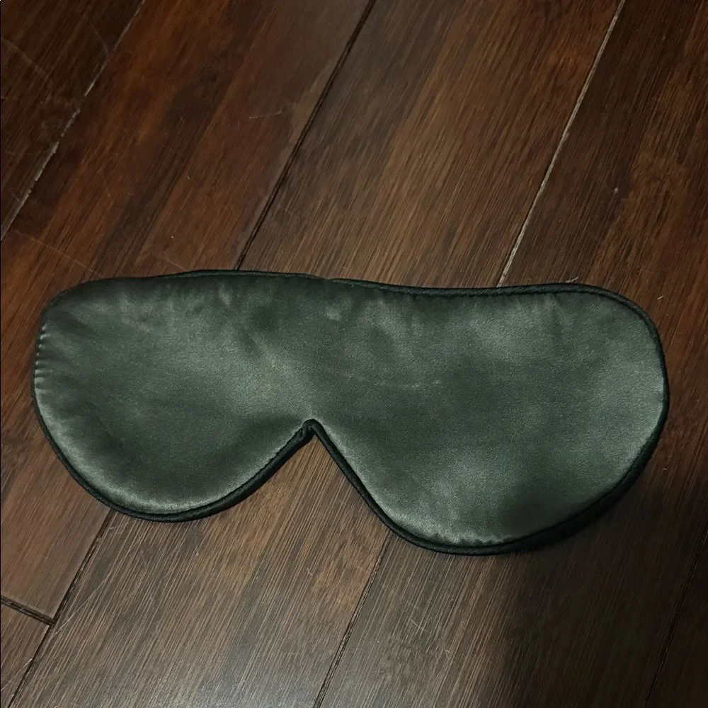 Silk Sleep Mask in Gray / Black - BRAND NEW - Eye Cover Mask Stretch Band